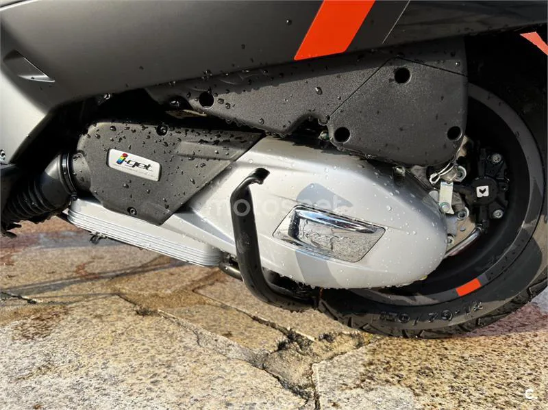 Vespa GTS 125 - Vista 7