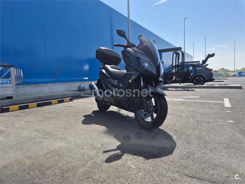 Kymco K-XCT 125i - Vista 4