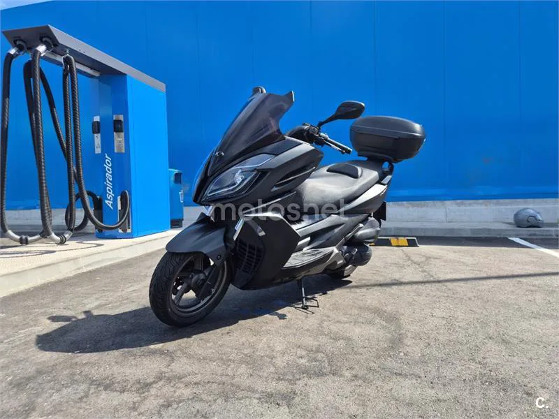 Kymco K-XCT 125i - Vista 6
