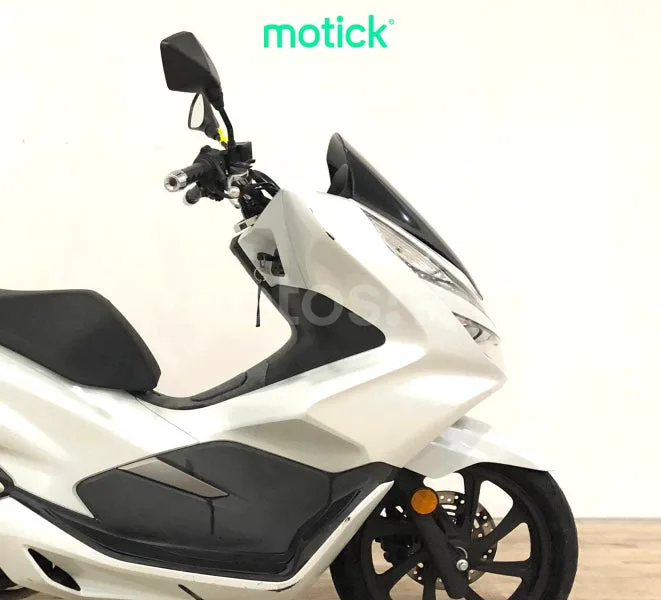 Honda PCX125 - Vista 4