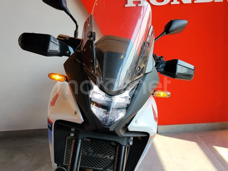 Honda XL750 Transalp - Vista 5