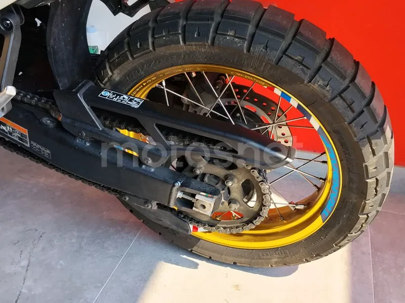 Honda XL750 Transalp - Vista 6