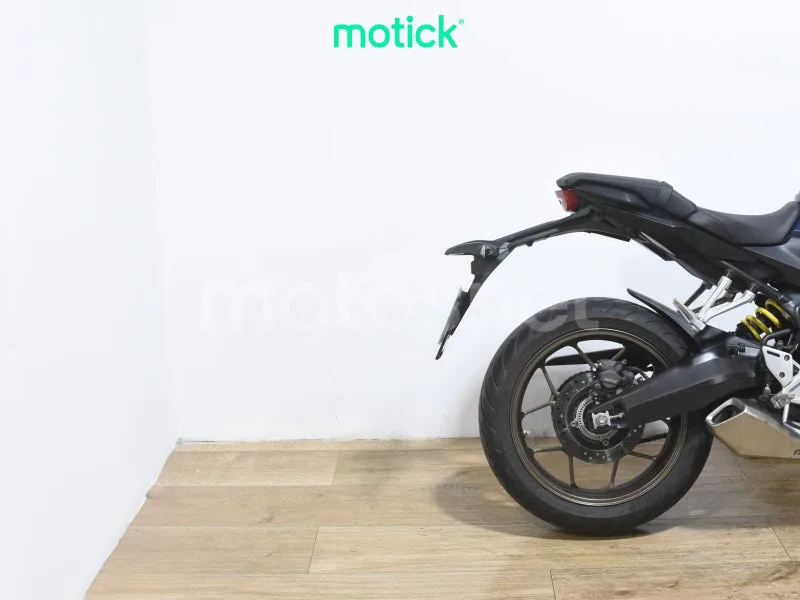 Honda CB650R - Vista 3