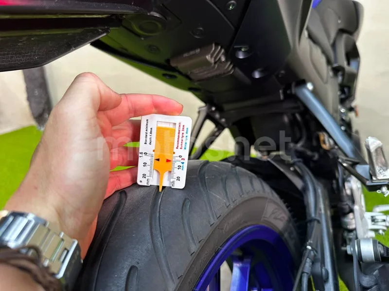 Yamaha MT-125 - Vista 8