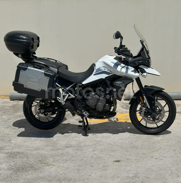 Triumph Tiger 900 - Vista 5