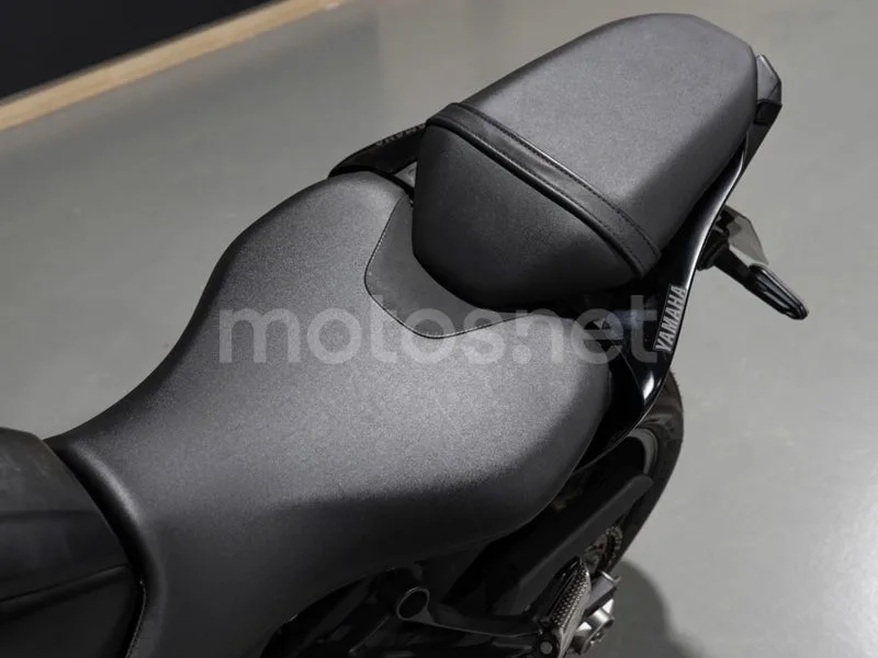 Yamaha MT-07 - Vista 12