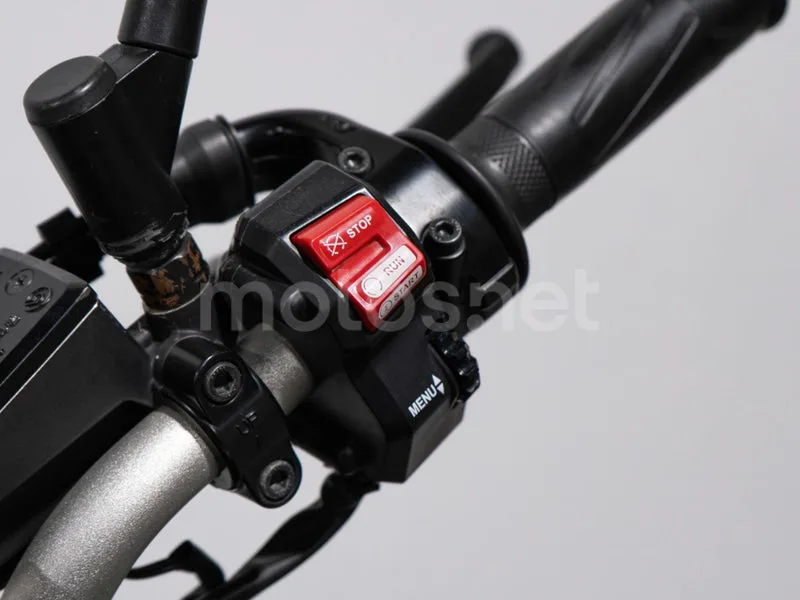 Yamaha MT-07 - Vista 8