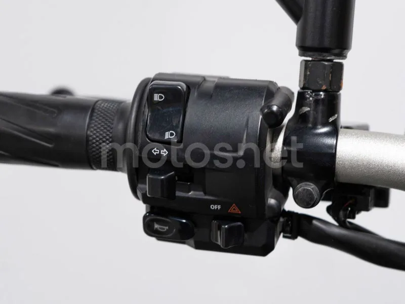 Yamaha MT-07 - Vista 9