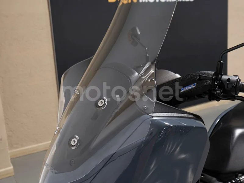 Yamaha NMAX - Vista 13