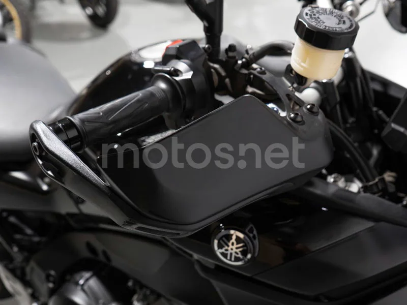 Yamaha Tracer 9 - Vista 14
