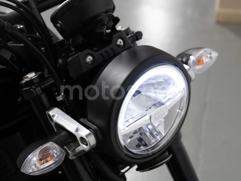 Yamaha XSR125 - Vista 17