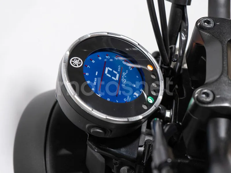Yamaha XSR125 - Vista 6