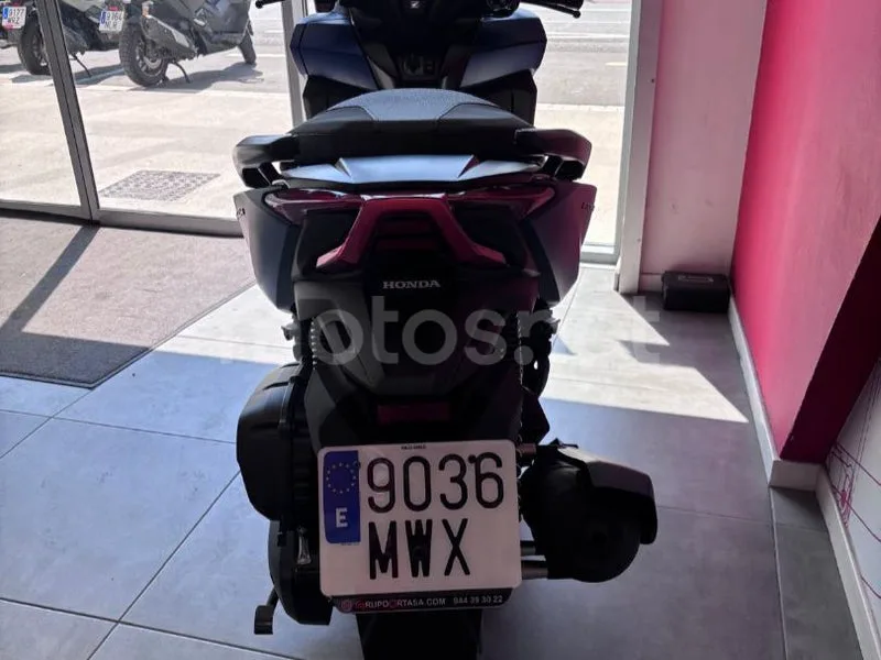 Honda Forza 125 - Vista 3