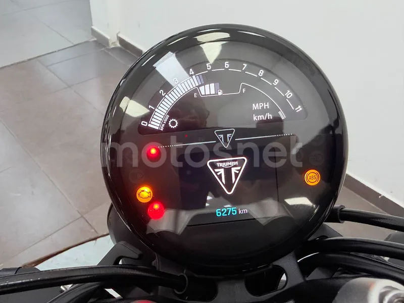 Triumph Trident 660 - Vista 16