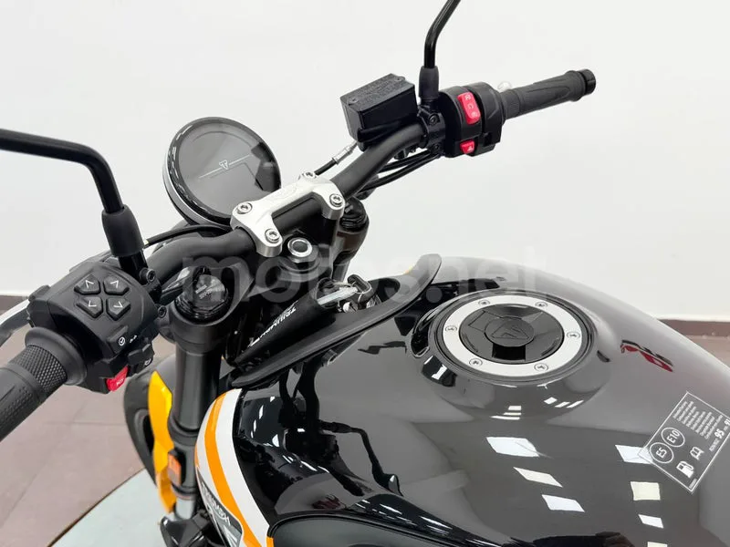 Triumph Trident 660 - Vista 17