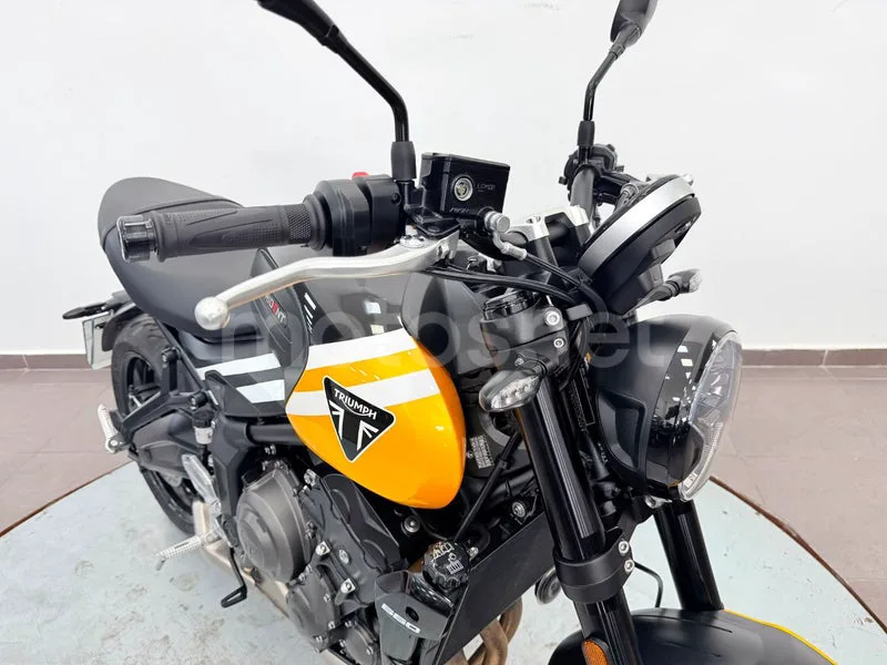 Triumph Trident 660 - Vista 9