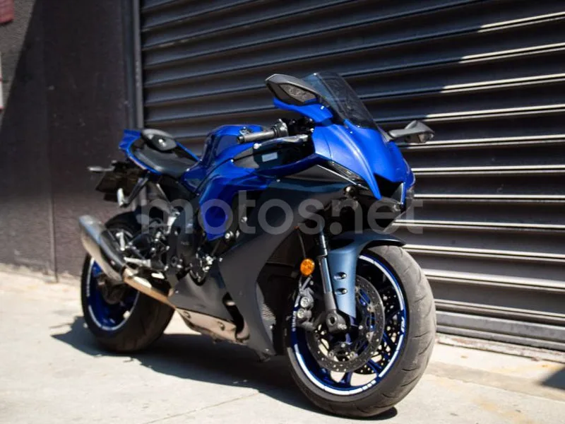 Yamaha YZF-R1 20.990 € 2023 Madrid - 2