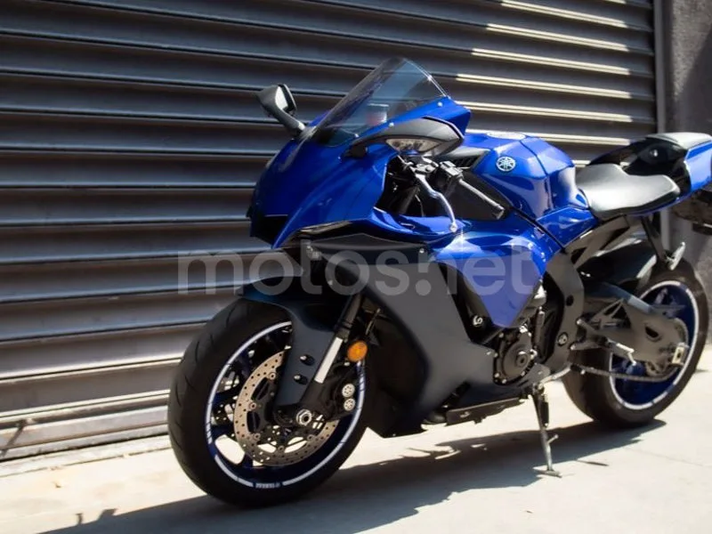 Yamaha YZF-R1 - Vista 13