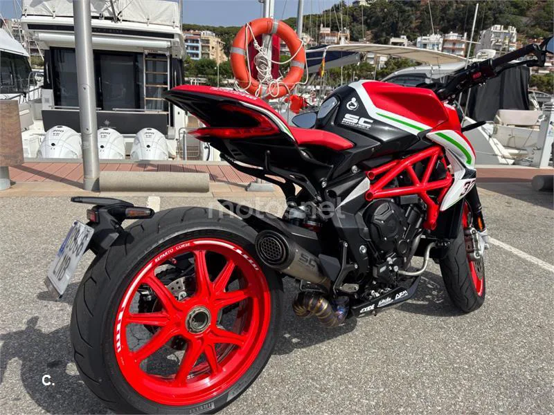 MV Agusta Dragster 800 - Vista 5