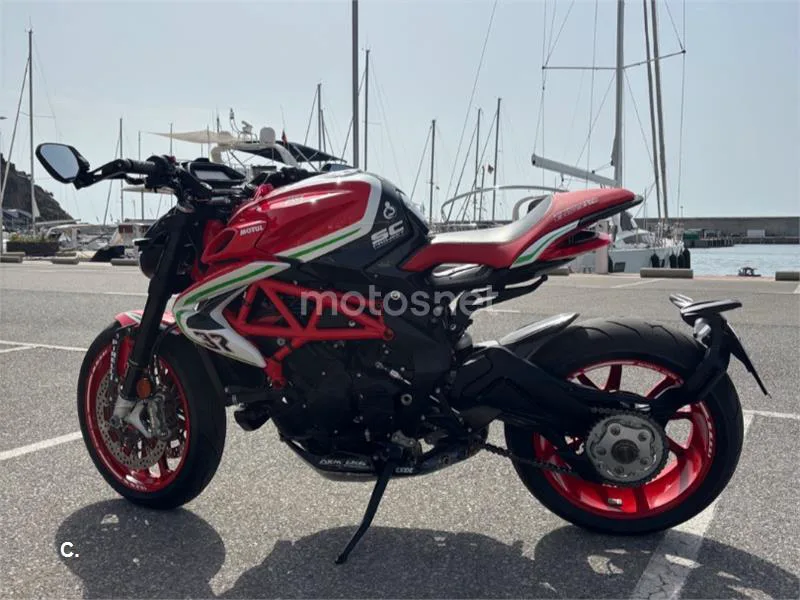 MV Agusta Dragster 800 - Vista 10