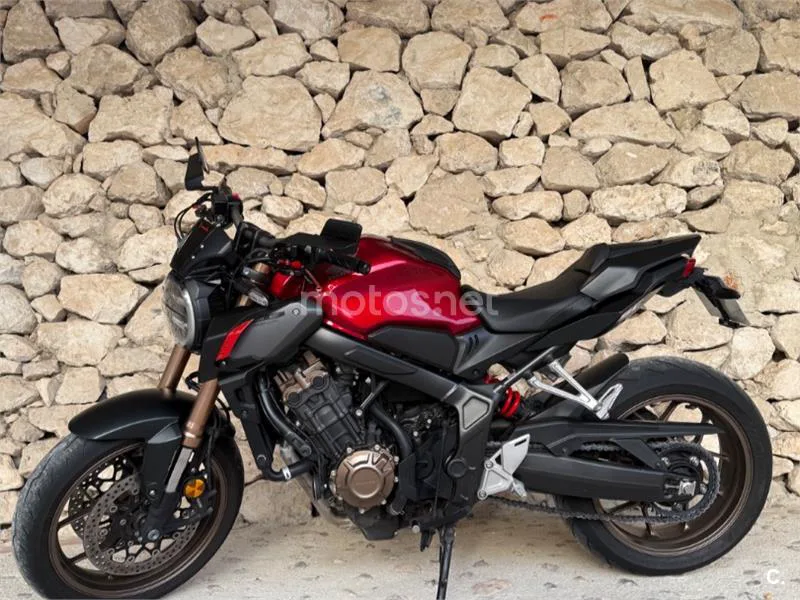 Honda CB650R - Vista 15