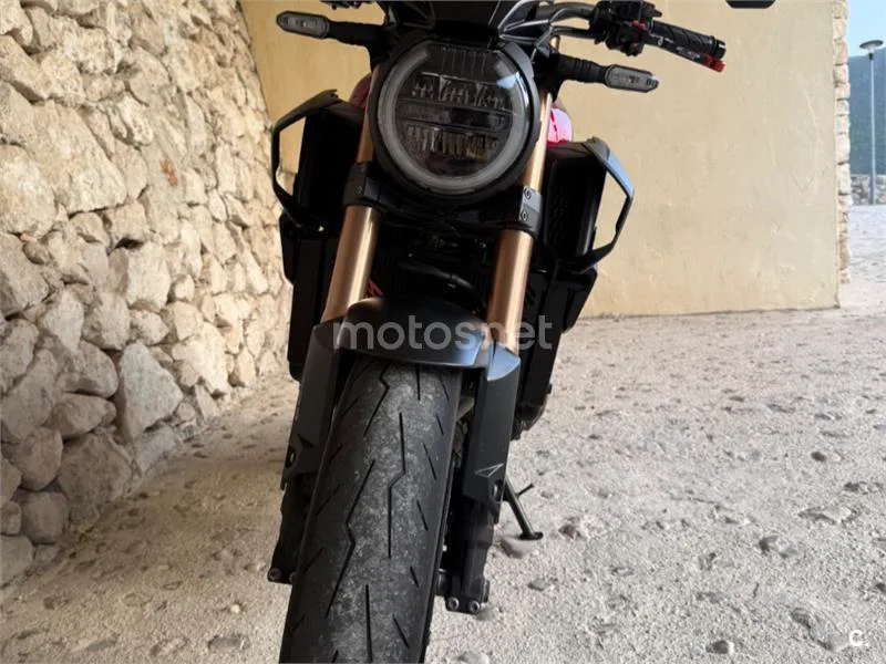 Honda CB650R - Vista 3
