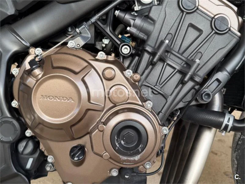 Honda CB650R - Vista 7