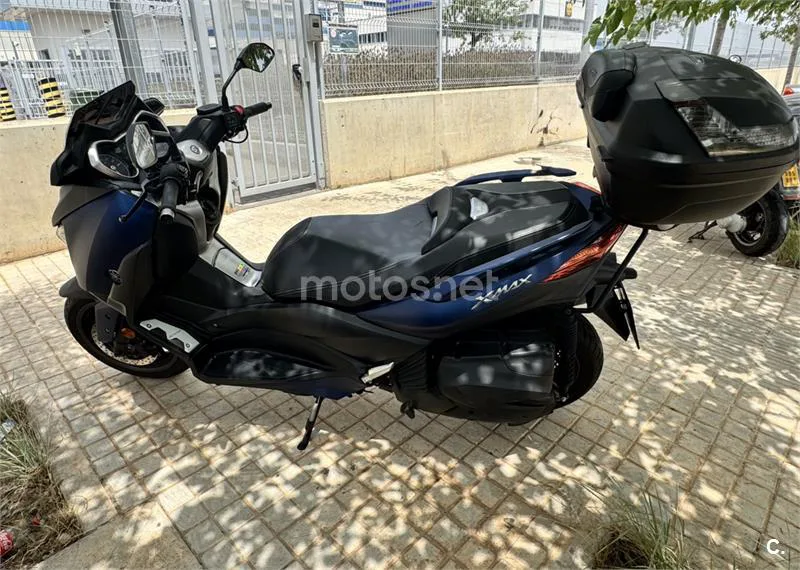 Yamaha XMAX 400 - Vista 6