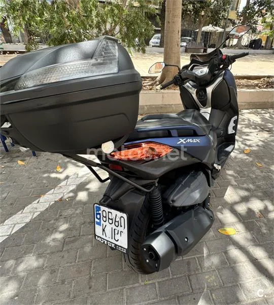 Yamaha XMAX 400 - Vista 9