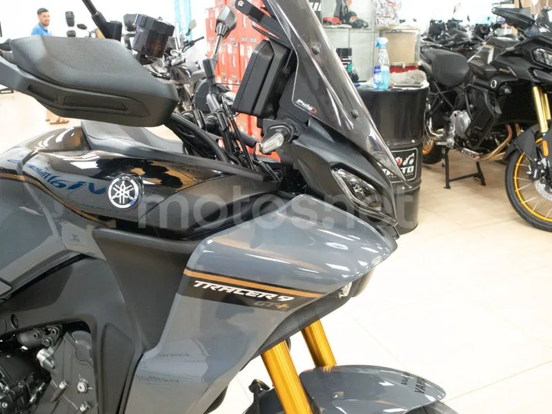 Yamaha Tracer 9 - Vista 13