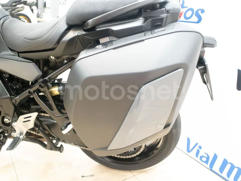 Yamaha Tracer 9 - Vista 20