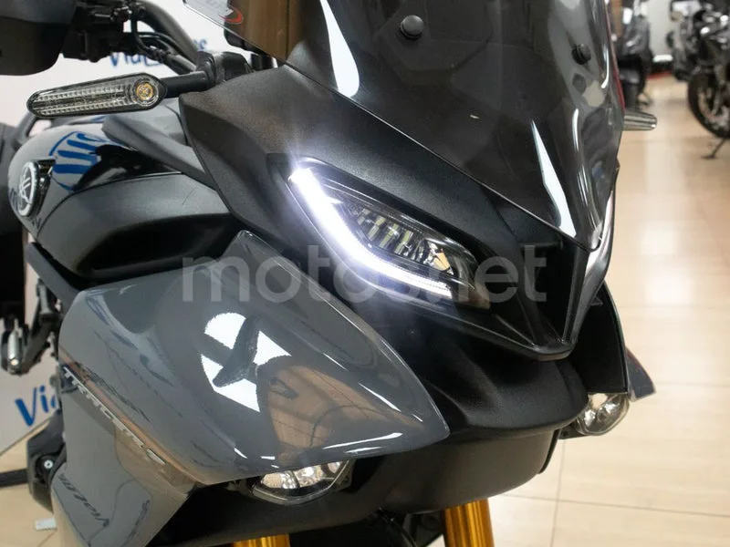 Yamaha Tracer 9 - Vista 7