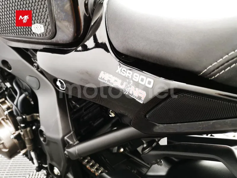 Yamaha XSR900 - Vista 14