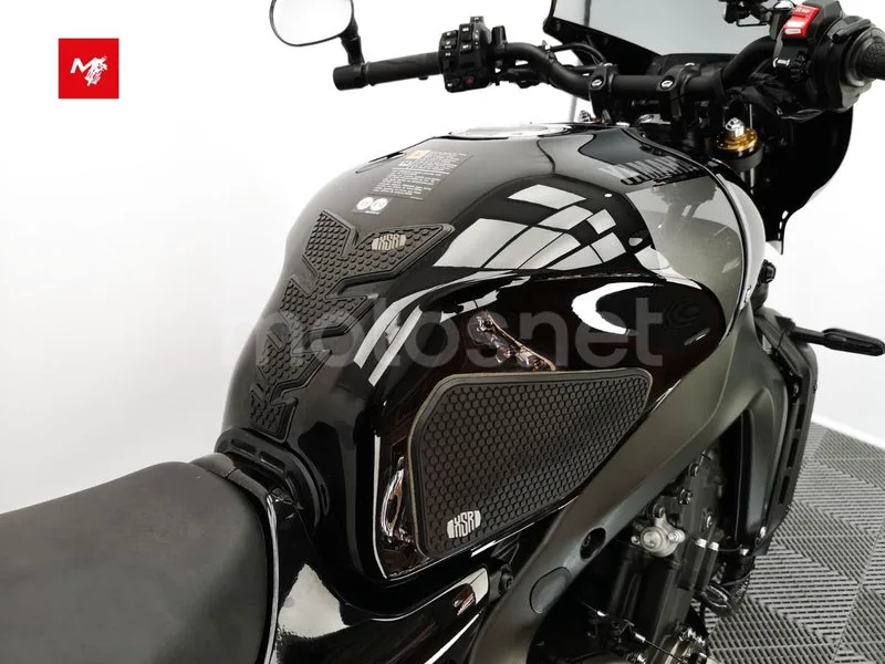 Yamaha XSR900 - Vista 15