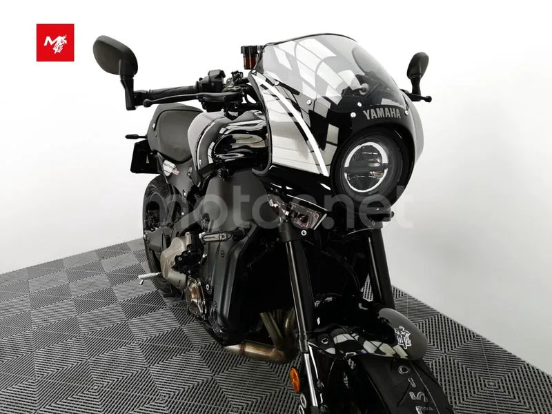 Yamaha XSR900 - Vista 3