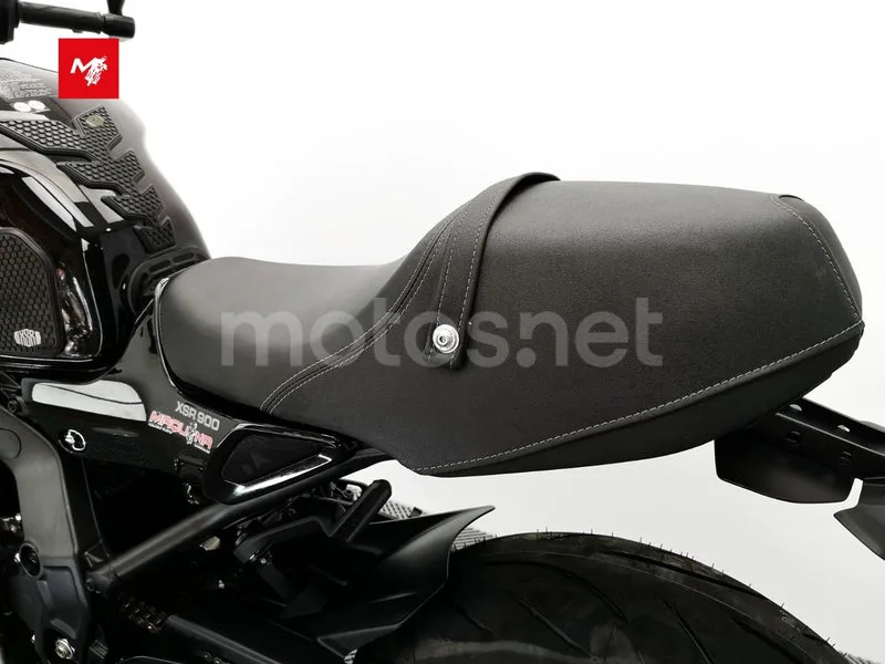 Yamaha XSR900 - Vista 25