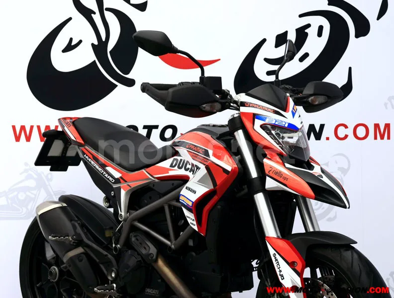 Ducati Hyperstrada - Vista 4