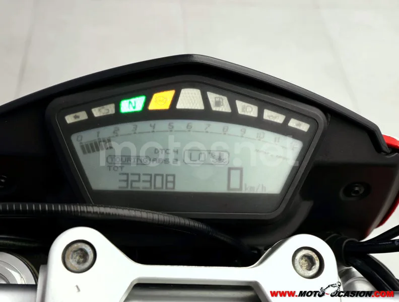 Ducati Hyperstrada - Vista 6
