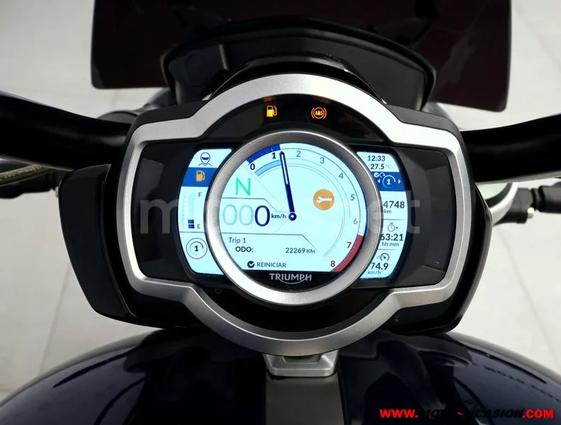 Triumph Rocket 3 - Vista 6