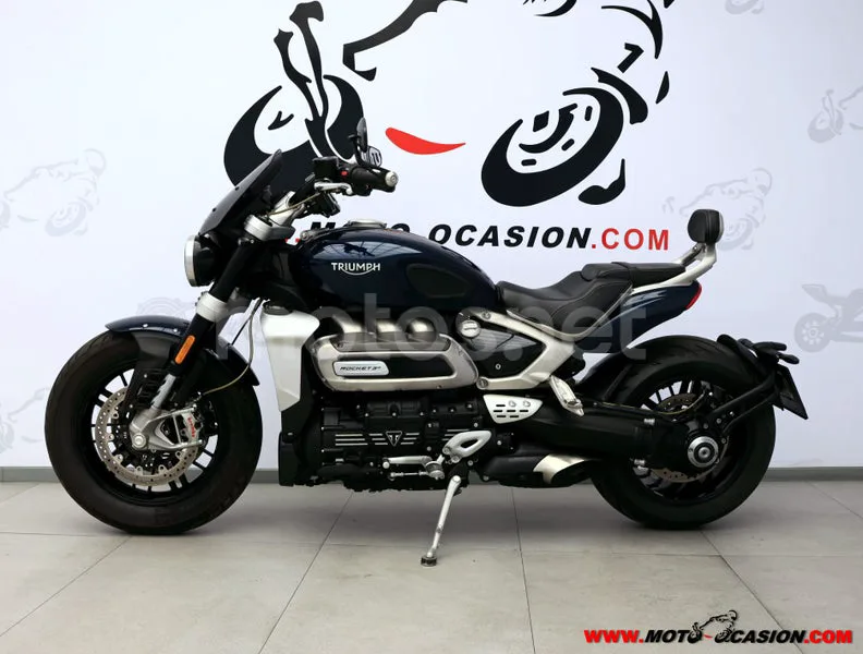 Triumph Rocket 3 - Vista 7