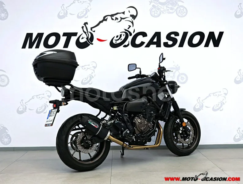 Yamaha XSR700 - Vista 3