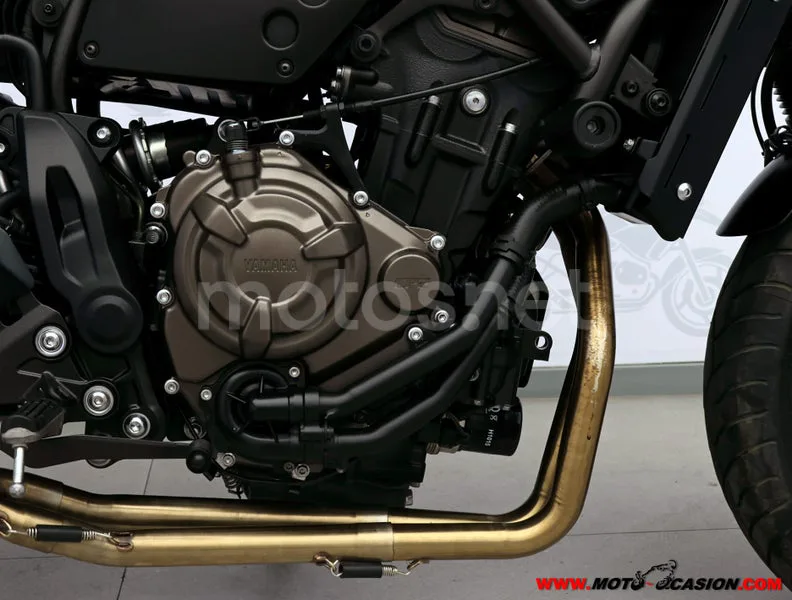Yamaha XSR700 - Vista 5