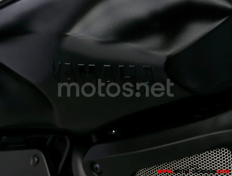 Yamaha XSR700 - Vista 9