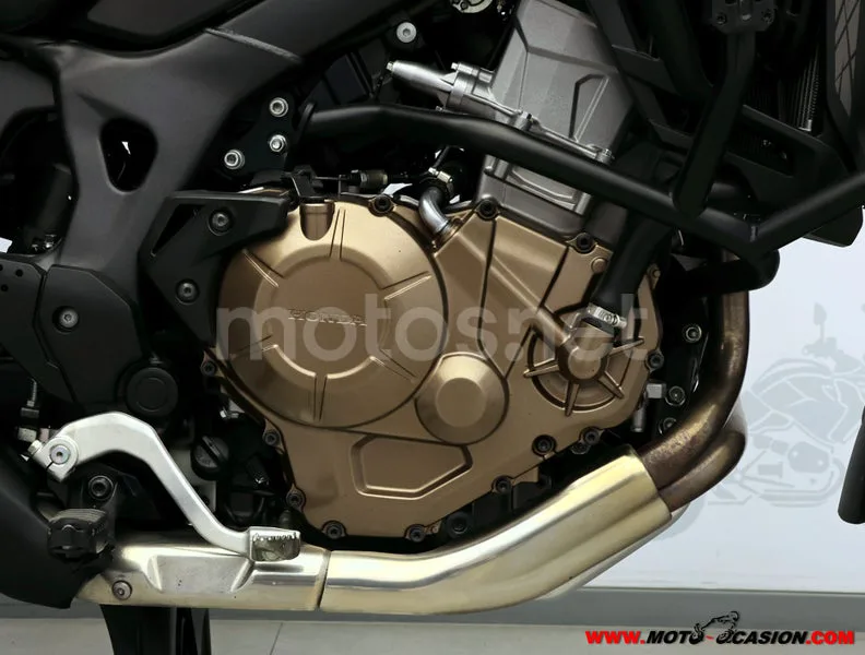 Honda CRF1000L Africa Twin - Vista 5
