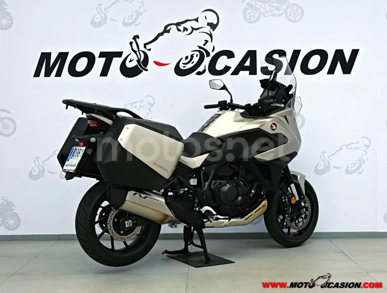 Honda NT1100 - Vista 3