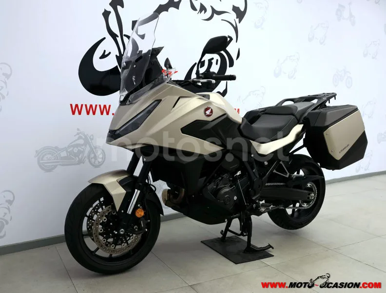 Honda NT1100 - Vista 8