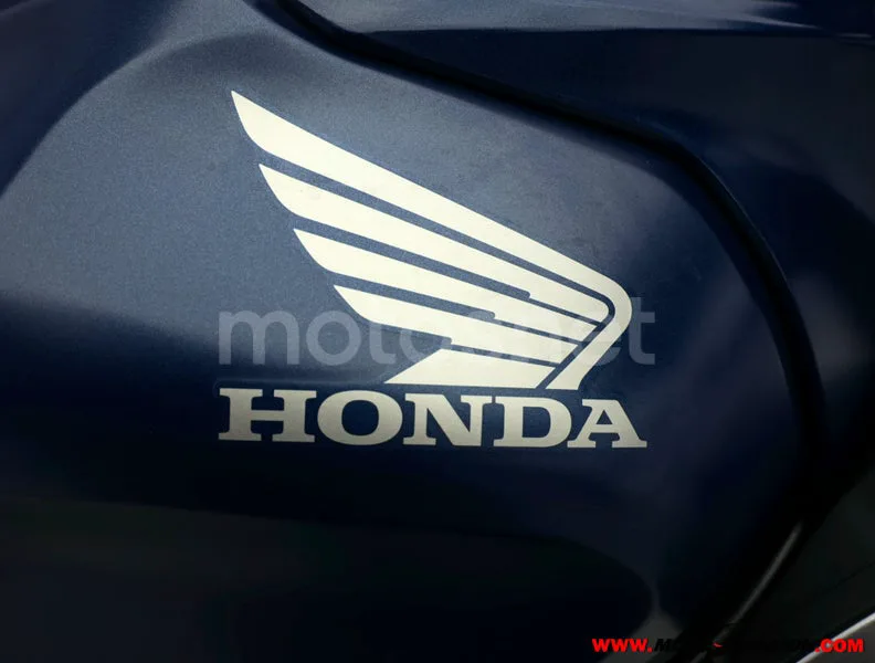 Honda CB650R - Vista 9
