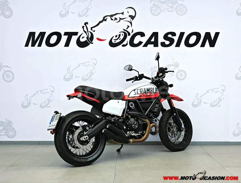 Ducati Scrambler - Vista 3