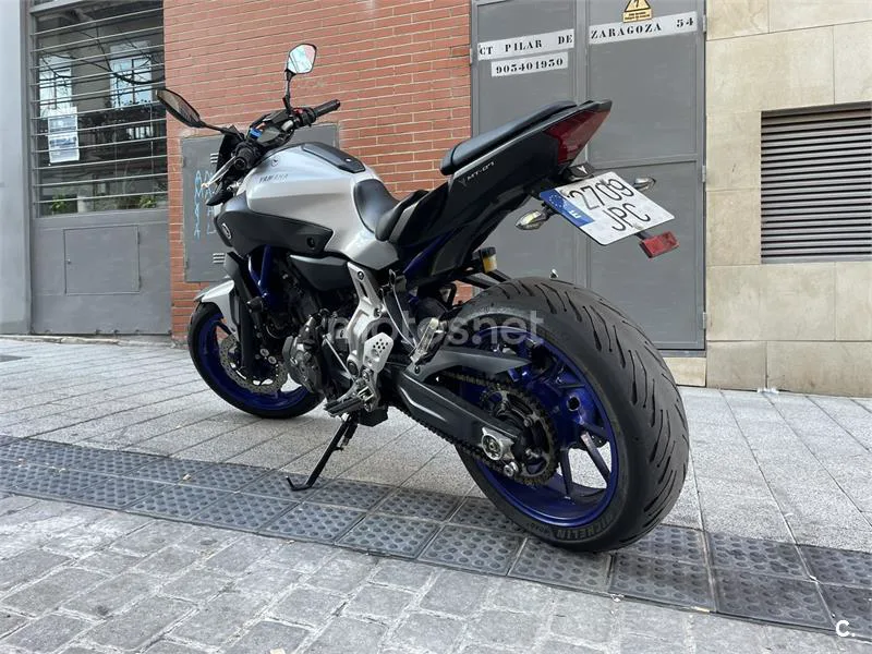 Yamaha MT-07 - Vista 3