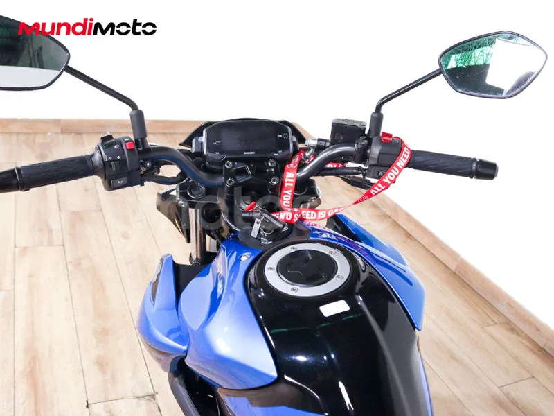 Suzuki GSX-S125 - Vista 11